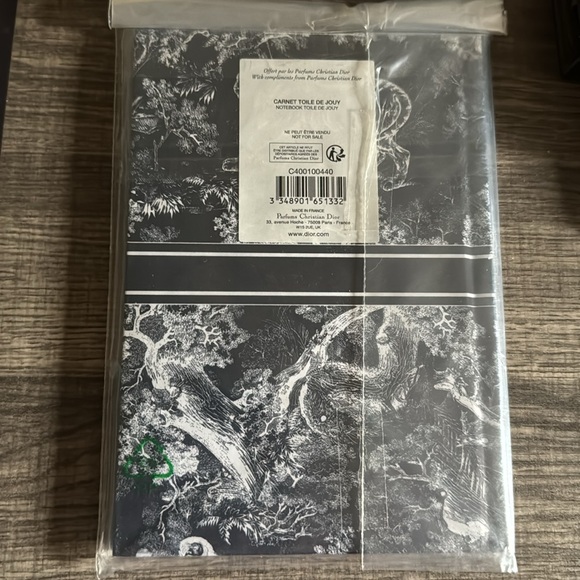 Brand new Christian Dior Notebook - Picture 2 of 2